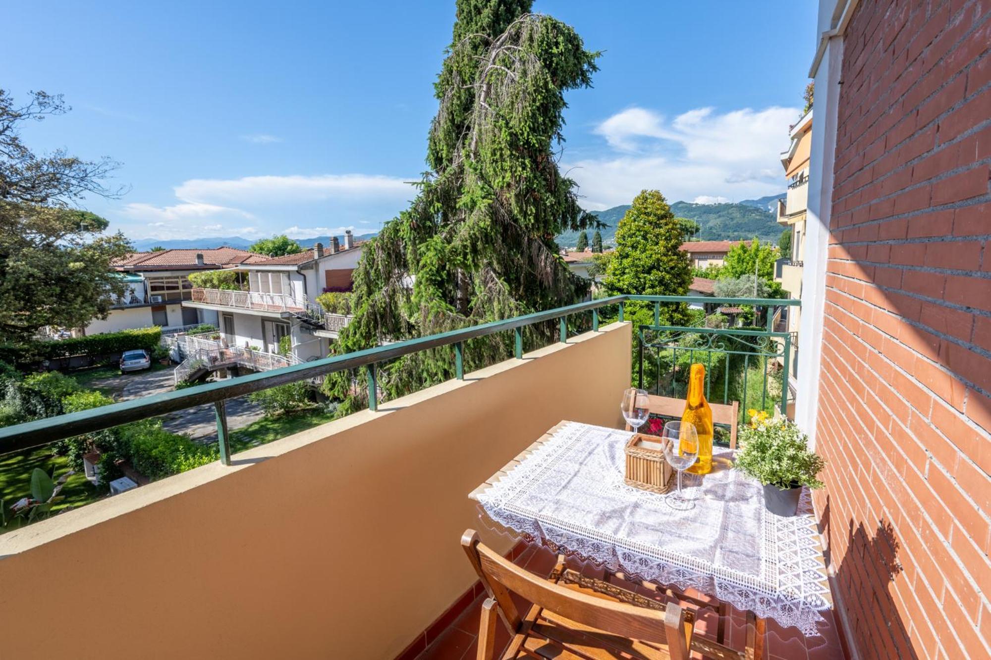 Апартаменты New Luxury 2Bdr Terrace, Views, Ac Марина-ди-Каррара Экстерьер фото